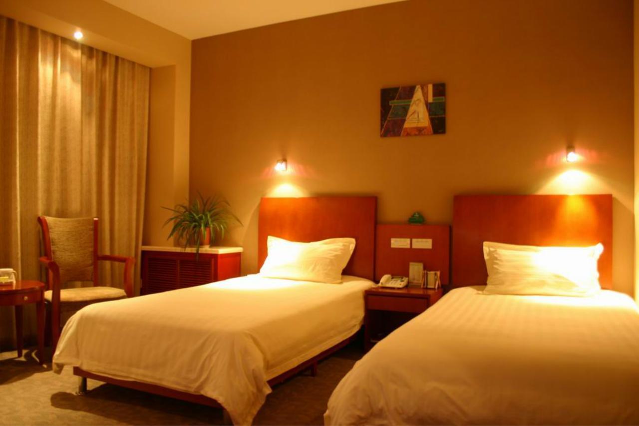 Greentree Inn Beijing Daxing Huangcun Qingyuan Road Metro Station Express Hotel Extérieur photo